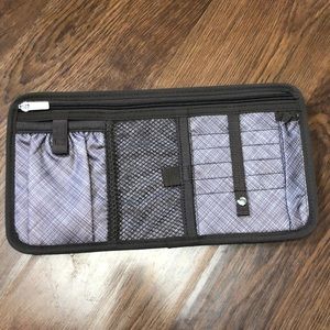 Thirty One Shade Pocket